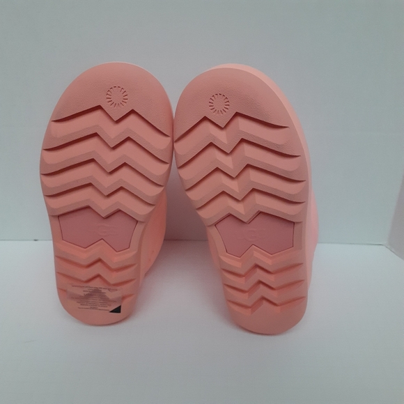 UGG Classic Short Maxi Boots Sz 8. - Picture 5 of 7